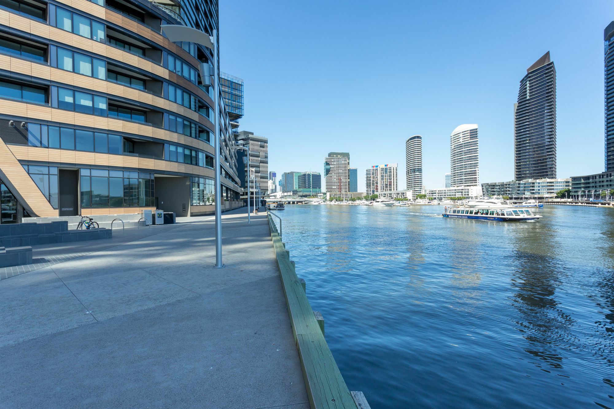 Wyndel Apartments - Riverside On Collins Melbourne Exterior photo