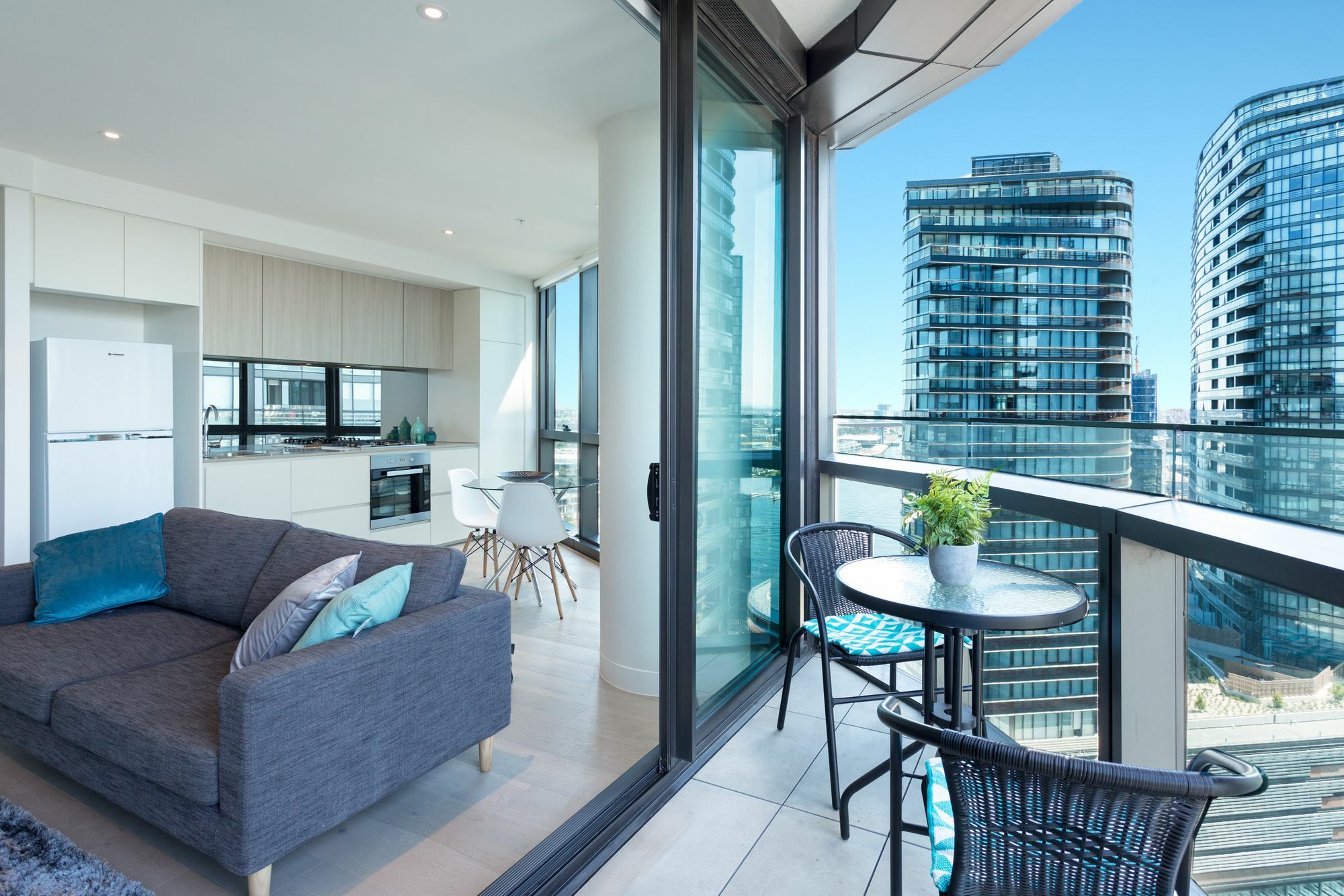 Wyndel Apartments - Riverside On Collins Melbourne Exterior photo